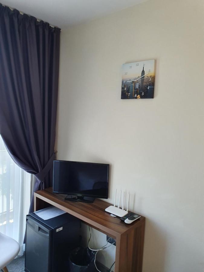 Hotel Novel City Burgas Stad Buitenkant foto
