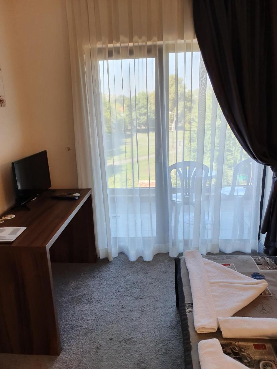 Hotel Novel City Burgas Stad Kamer foto