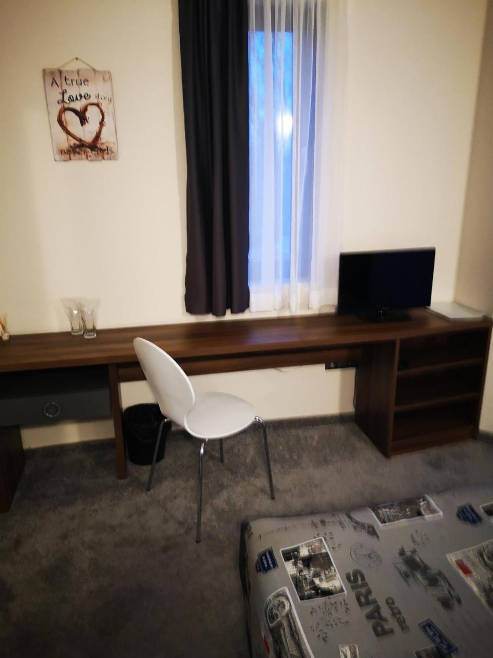 Hotel Novel City Burgas Stad Buitenkant foto