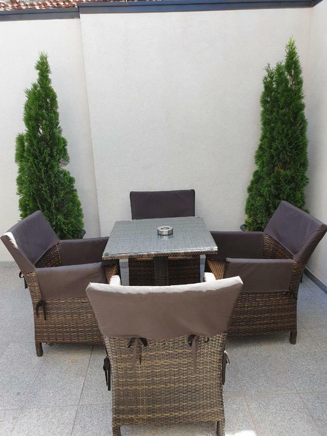 Hotel Novel City Burgas Stad Buitenkant foto